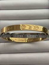 Load image into Gallery viewer, Love Fashion Bangle - Bracelet
