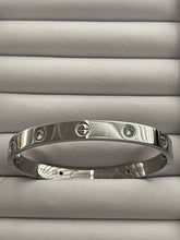 Load image into Gallery viewer, Love Fashion Bangle - Bracelet