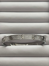 Load image into Gallery viewer, Love Fashion Bangle - Bracelet
