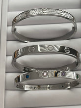 Load image into Gallery viewer, Love Fashion Bangle - Bracelet