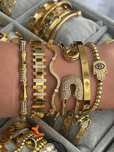 Load image into Gallery viewer, Star Bracelet Cuff
