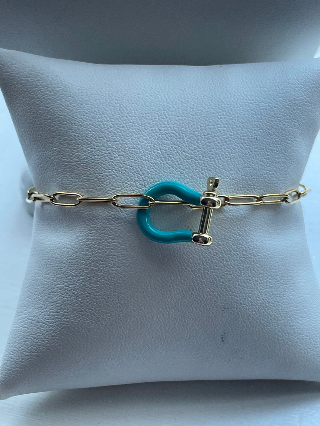 Enamel clasp bracelet